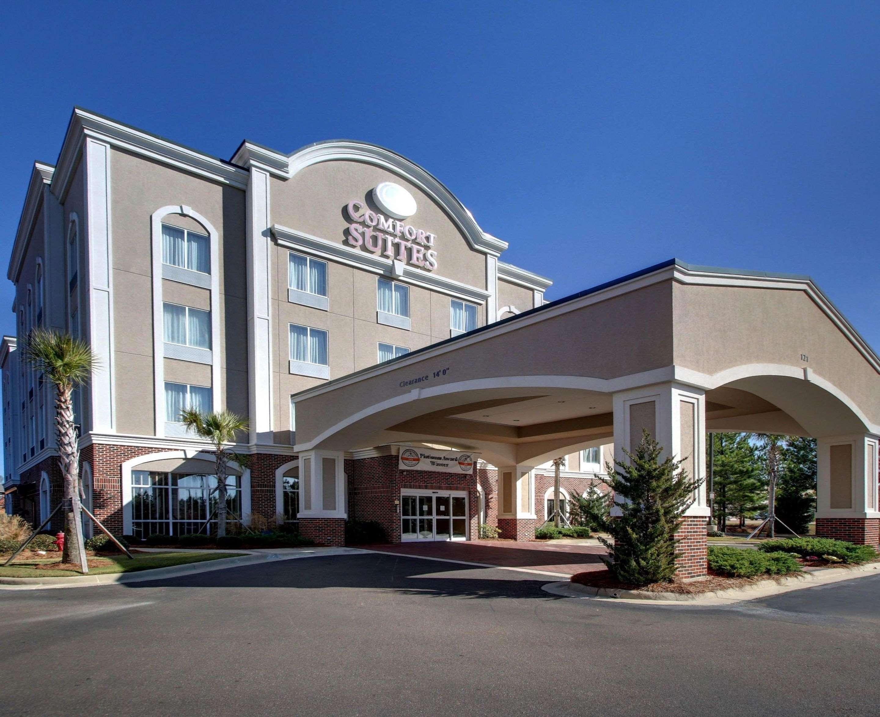 Comfort Suites Airport Luckney Extérieur photo